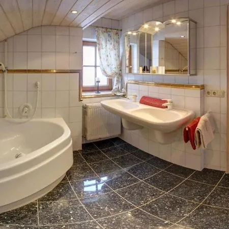 Staufenblick Roof In The House انزل
